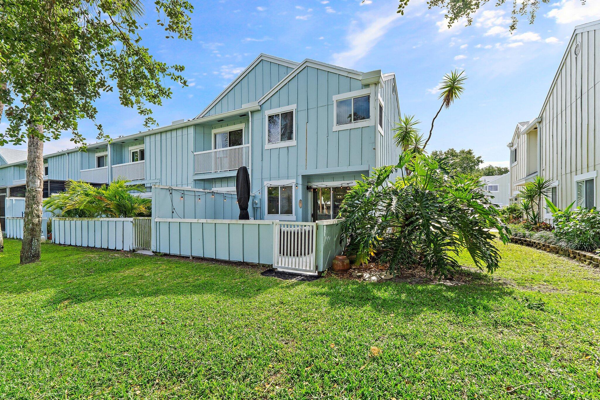 RIVERWALK 3 - Residential