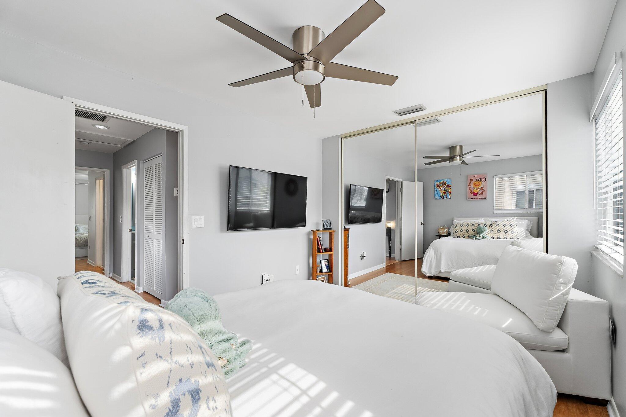 RIVERWALK 3 - Residential