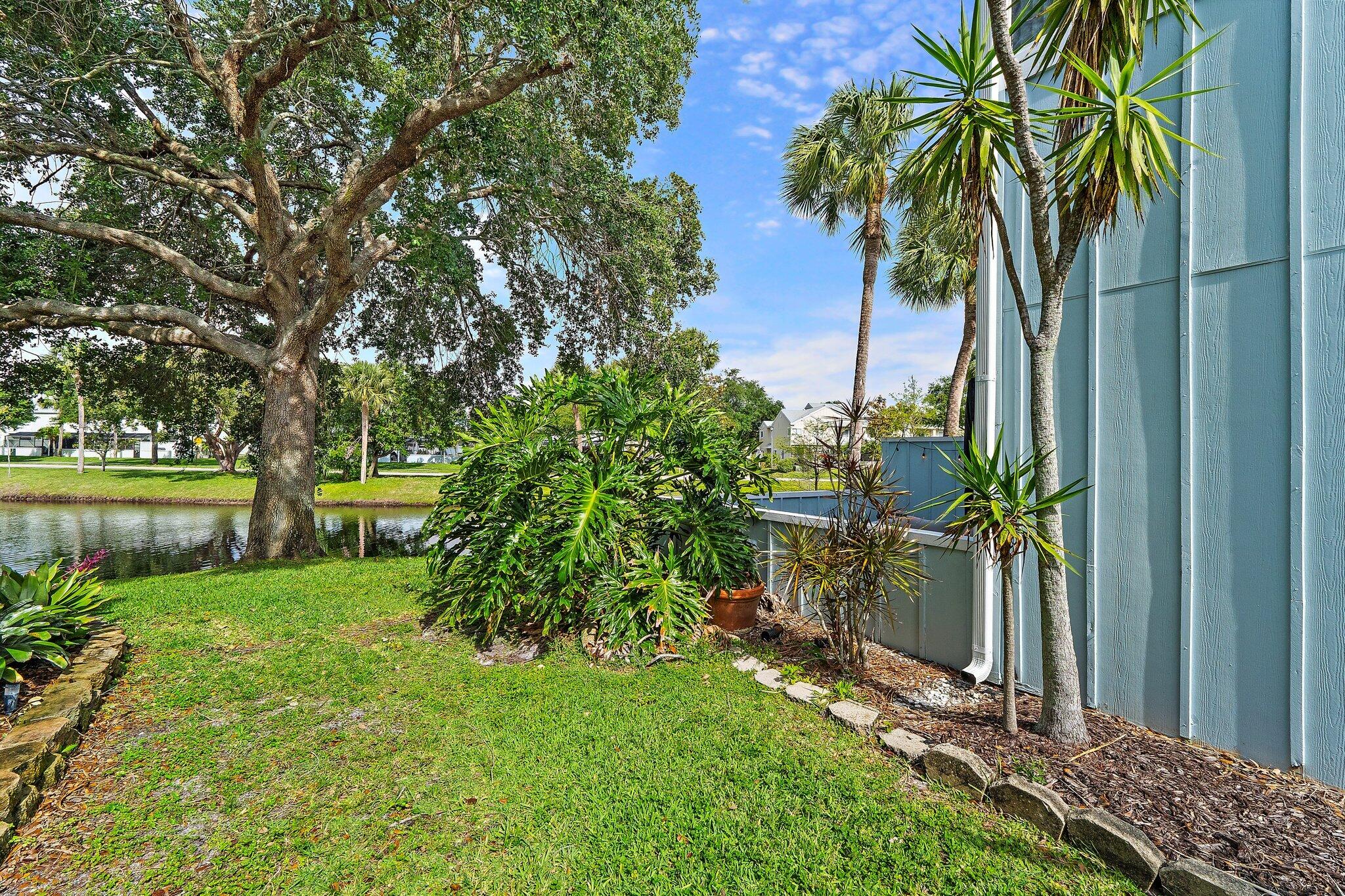 RIVERWALK 3 - Residential