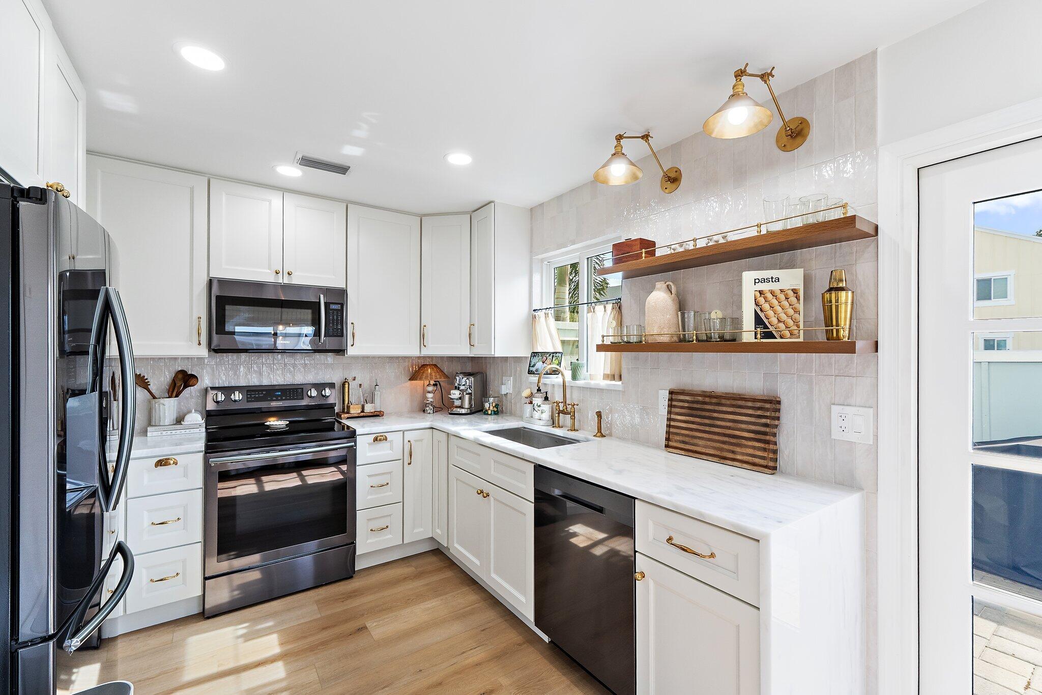 RIVERWALK 3 - Residential