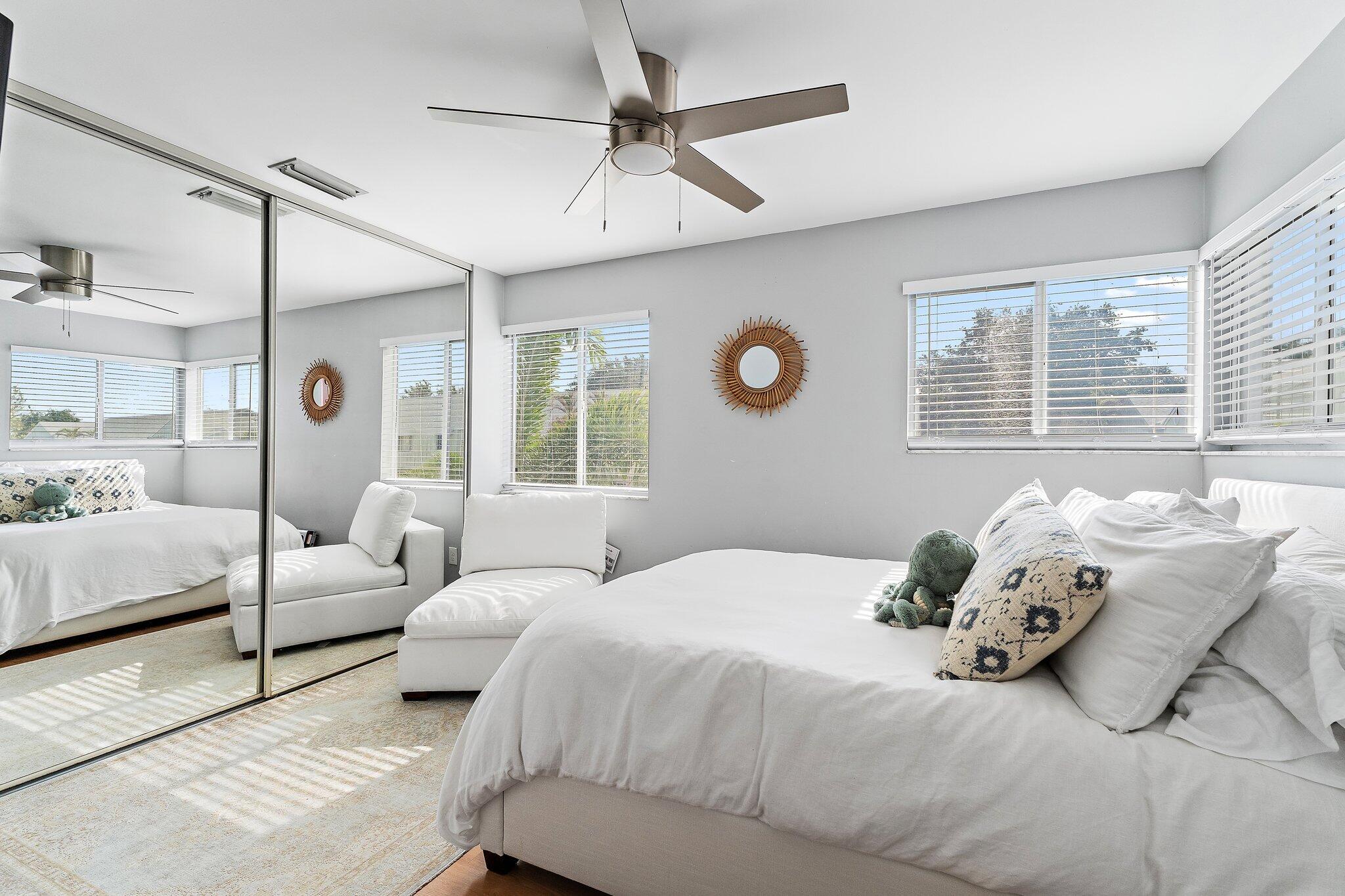 RIVERWALK 3 - Residential