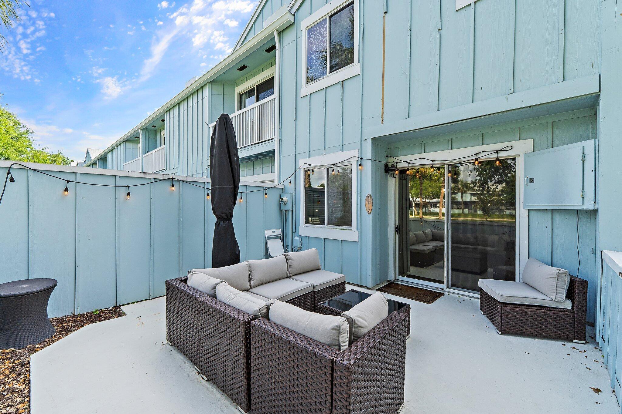 RIVERWALK 3 - Residential