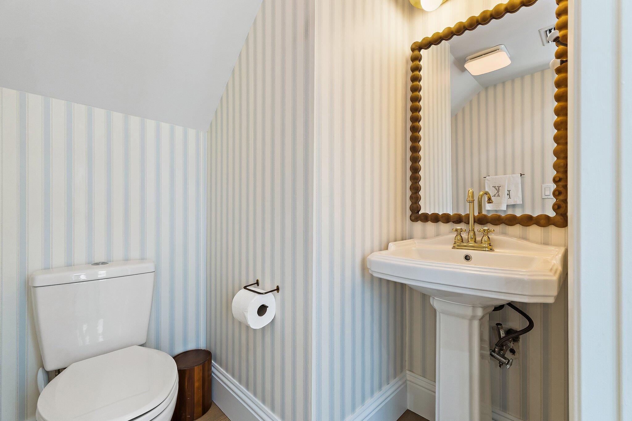 RIVERWALK 3 - Residential