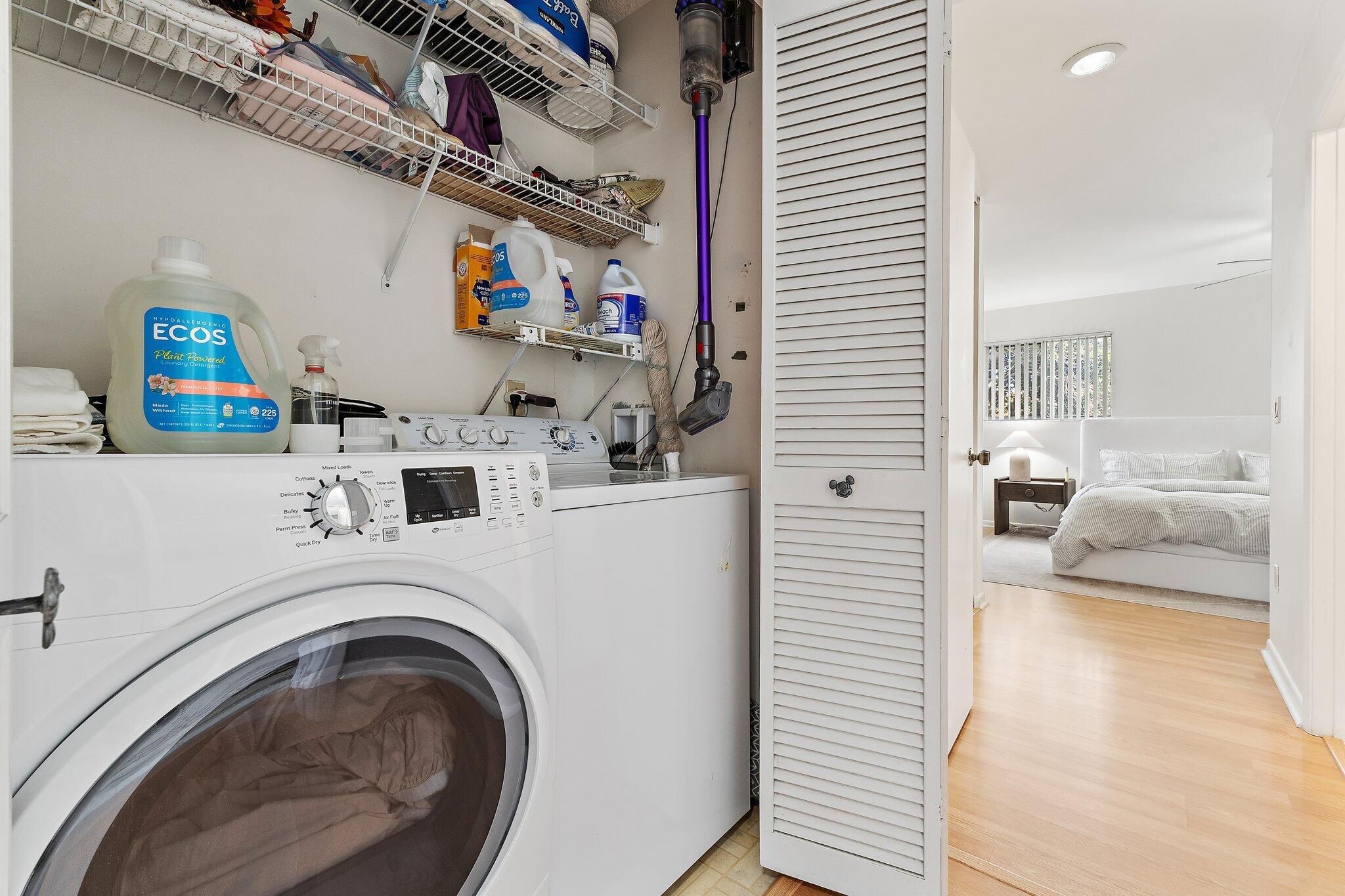 RIVERWALK 3 - Residential