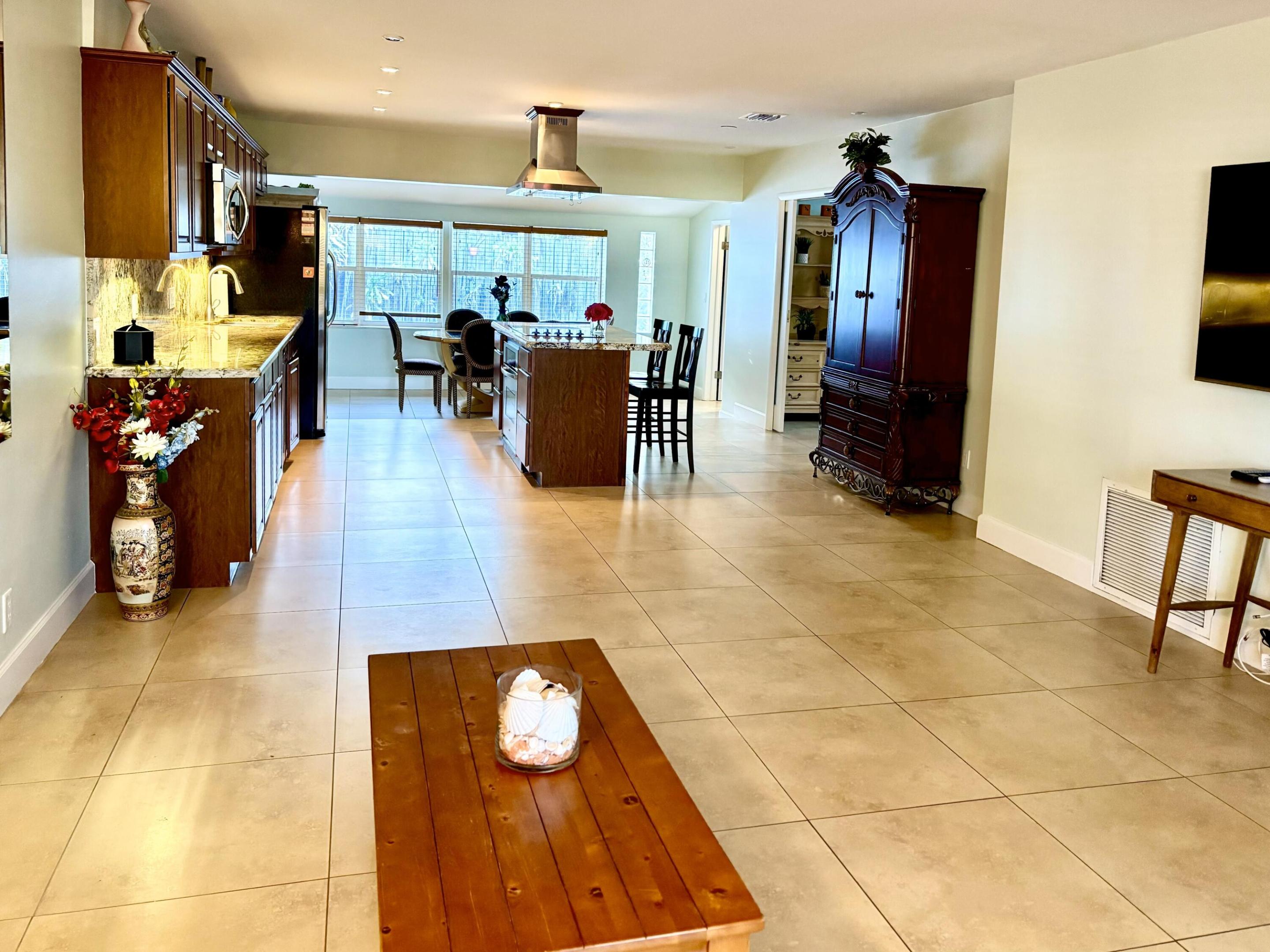 CORAL RIDGE ISLES - Residential Lease