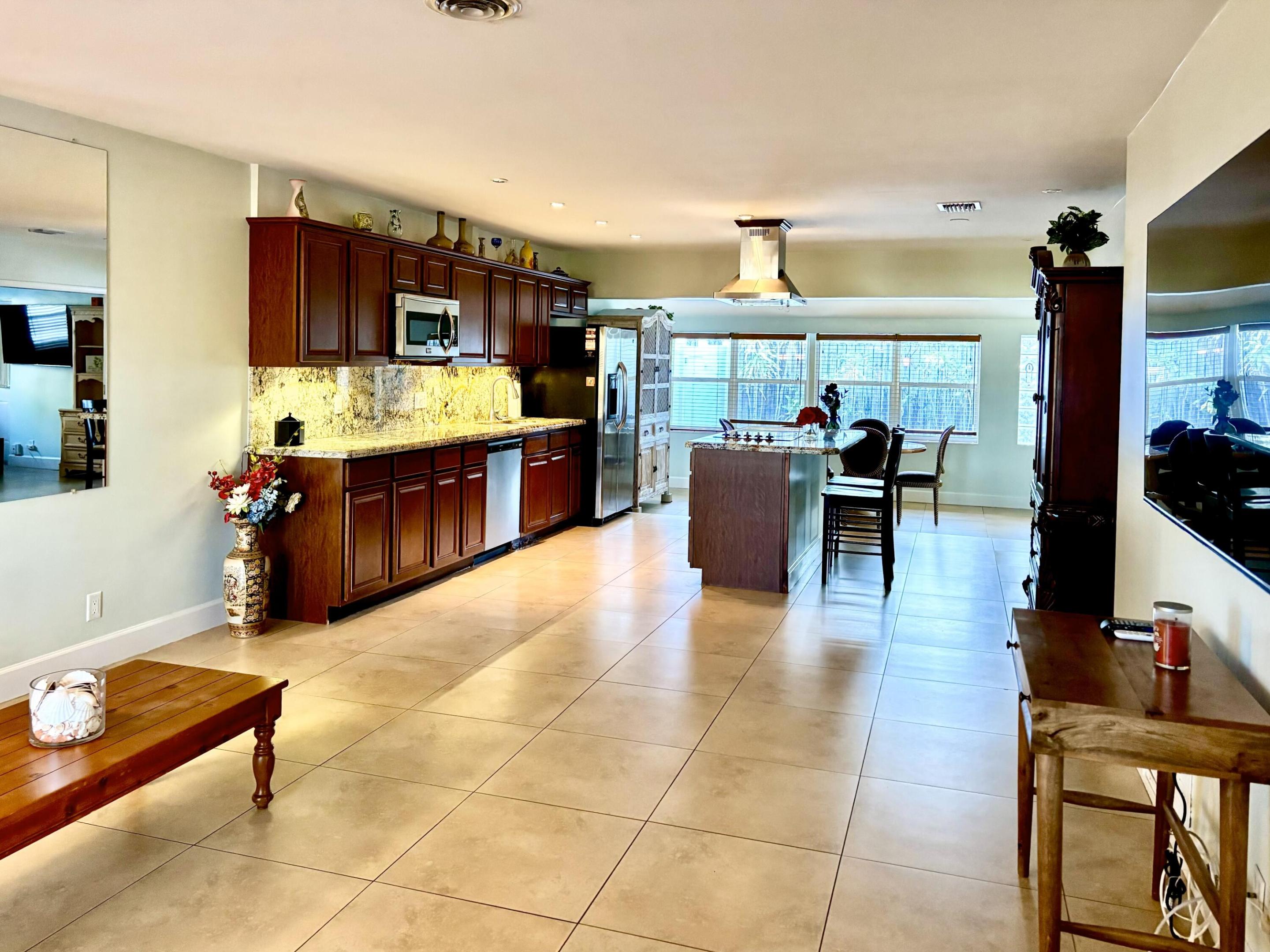 CORAL RIDGE ISLES - Residential Lease