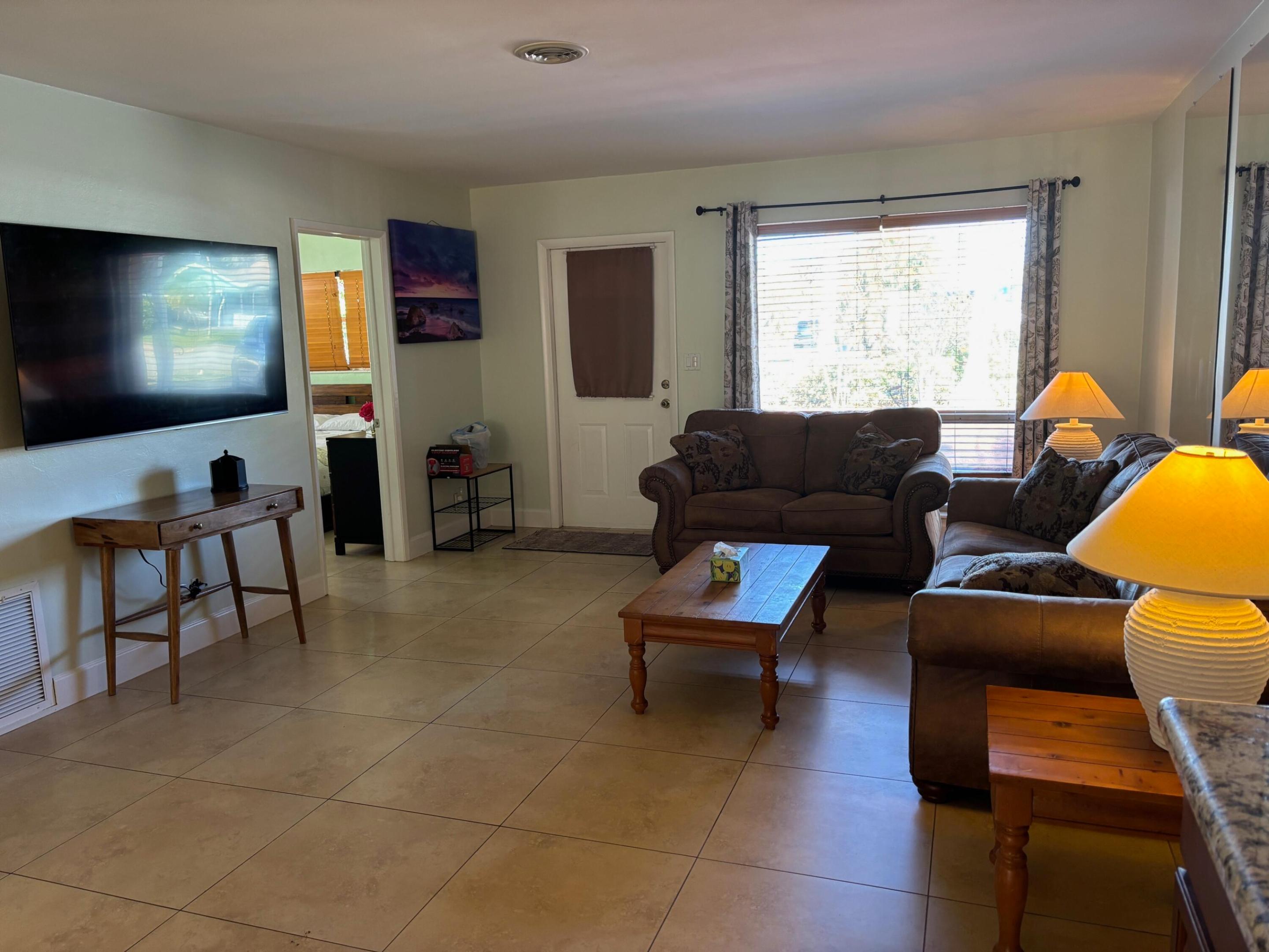 CORAL RIDGE ISLES - Residential Lease