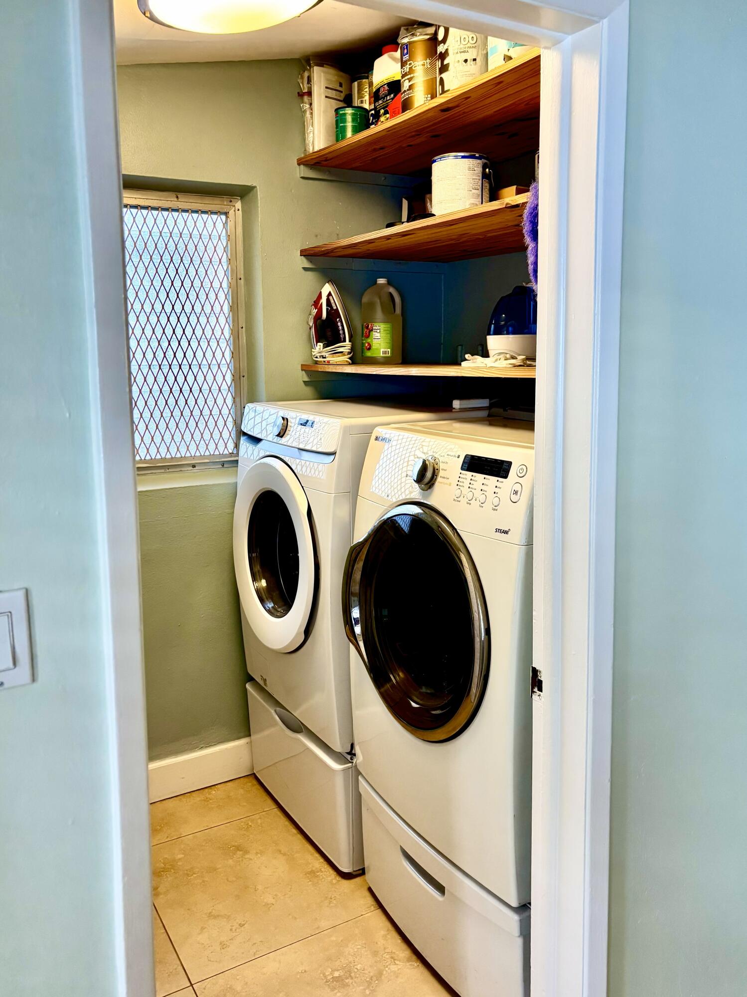 CORAL RIDGE ISLES - Residential Lease