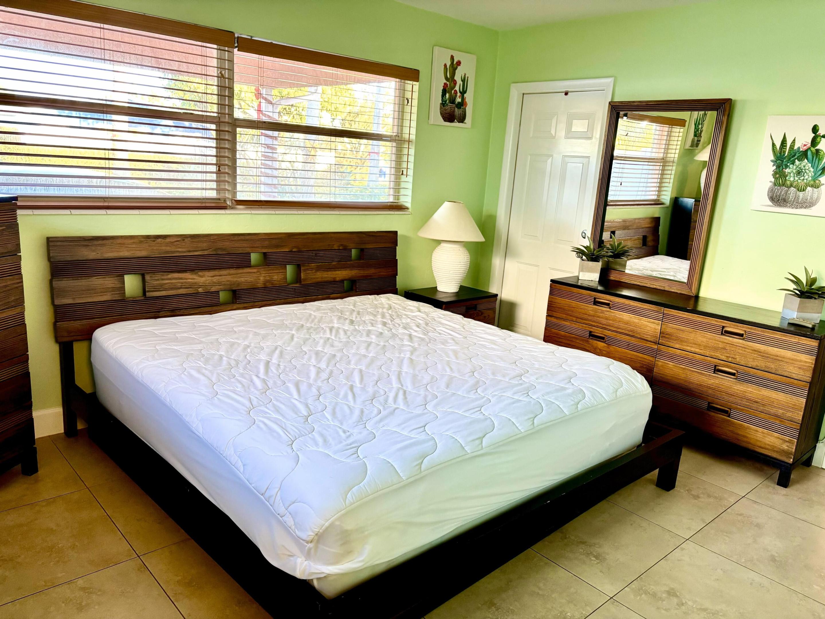 CORAL RIDGE ISLES - Residential Lease