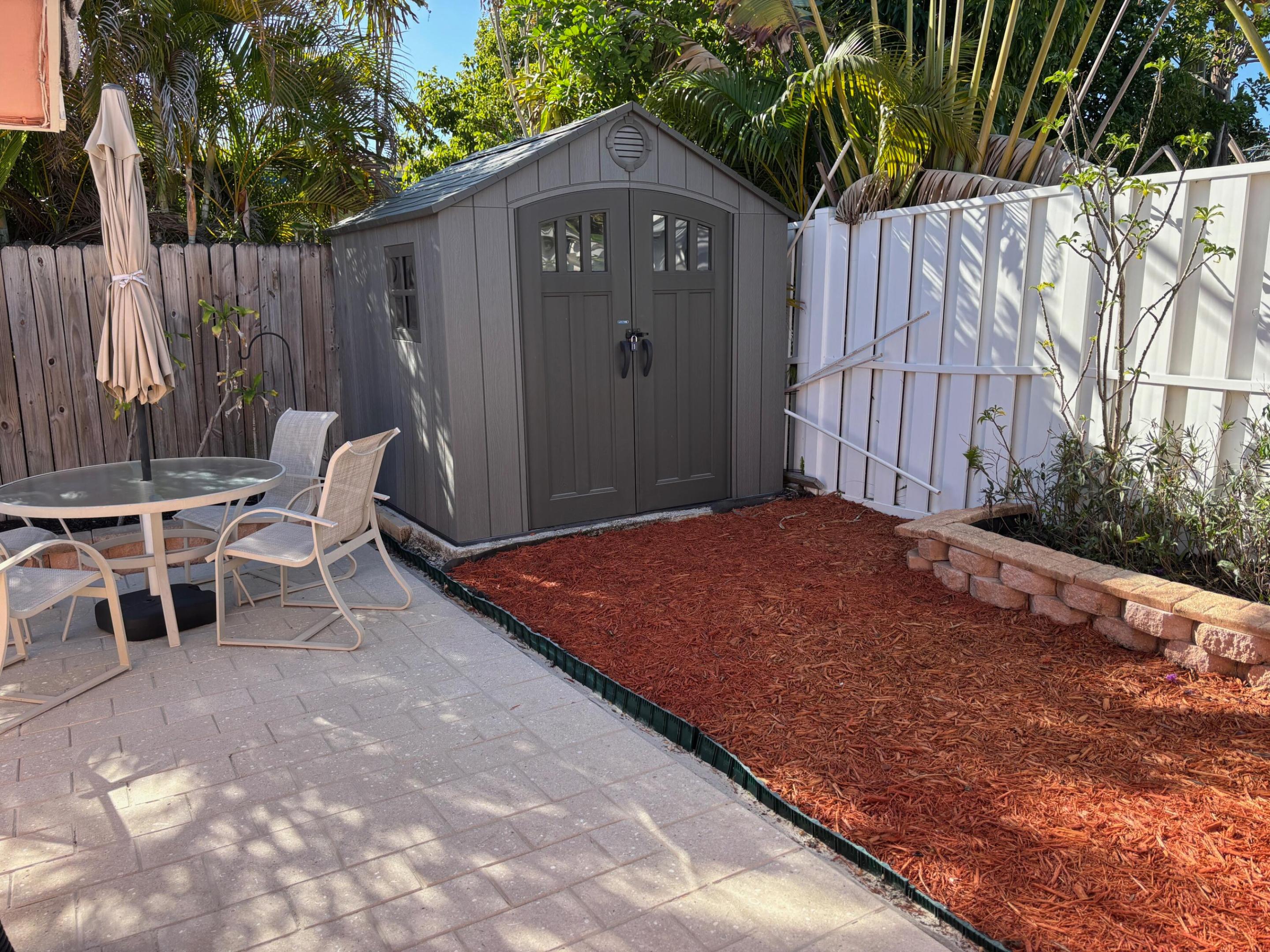 CORAL RIDGE ISLES - Residential Lease