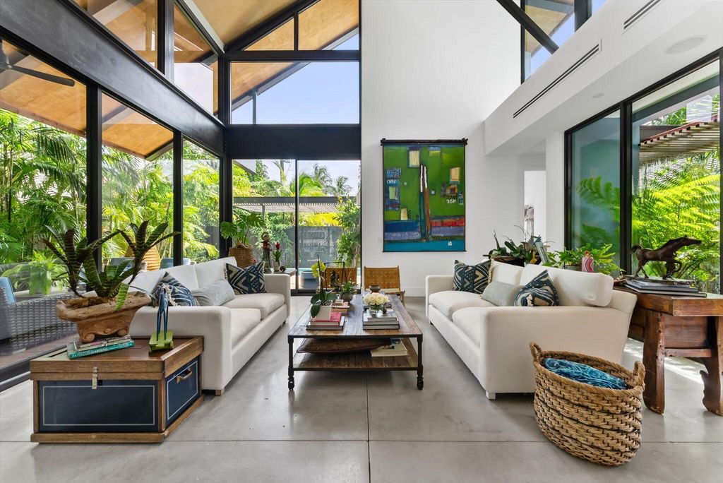 Photo of 105 George Bush Boulevard, Delray Beach, FL 33444 (MLS # R11019371)