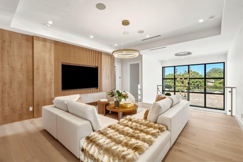 Tiny photo for 399 NE Spanish Court, Boca Raton, FL 33432 (MLS # B26079533)