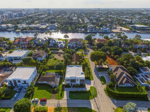 Tiny photo for 399 NE Spanish Court, Boca Raton, FL 33432 (MLS # B26079533)