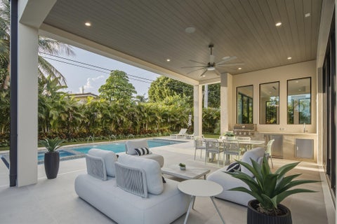 Tiny photo for 399 NE Spanish Court, Boca Raton, FL 33432 (MLS # B26079533)