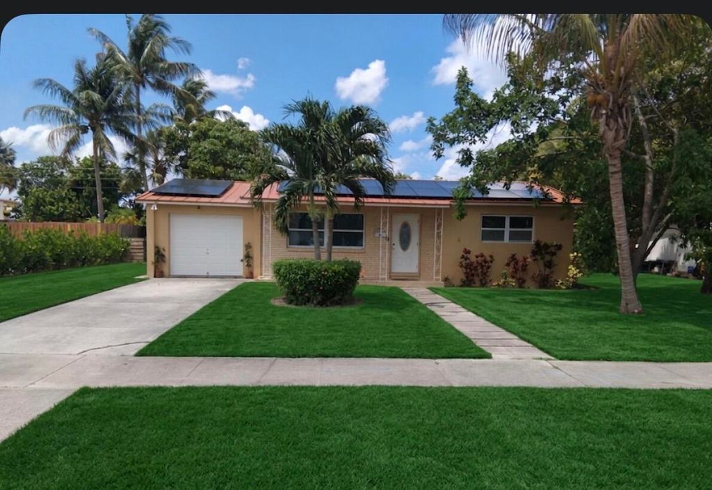 Photo of 729 Ilex Court, West Palm Beach, FL 33403 (MLS # B26028240)