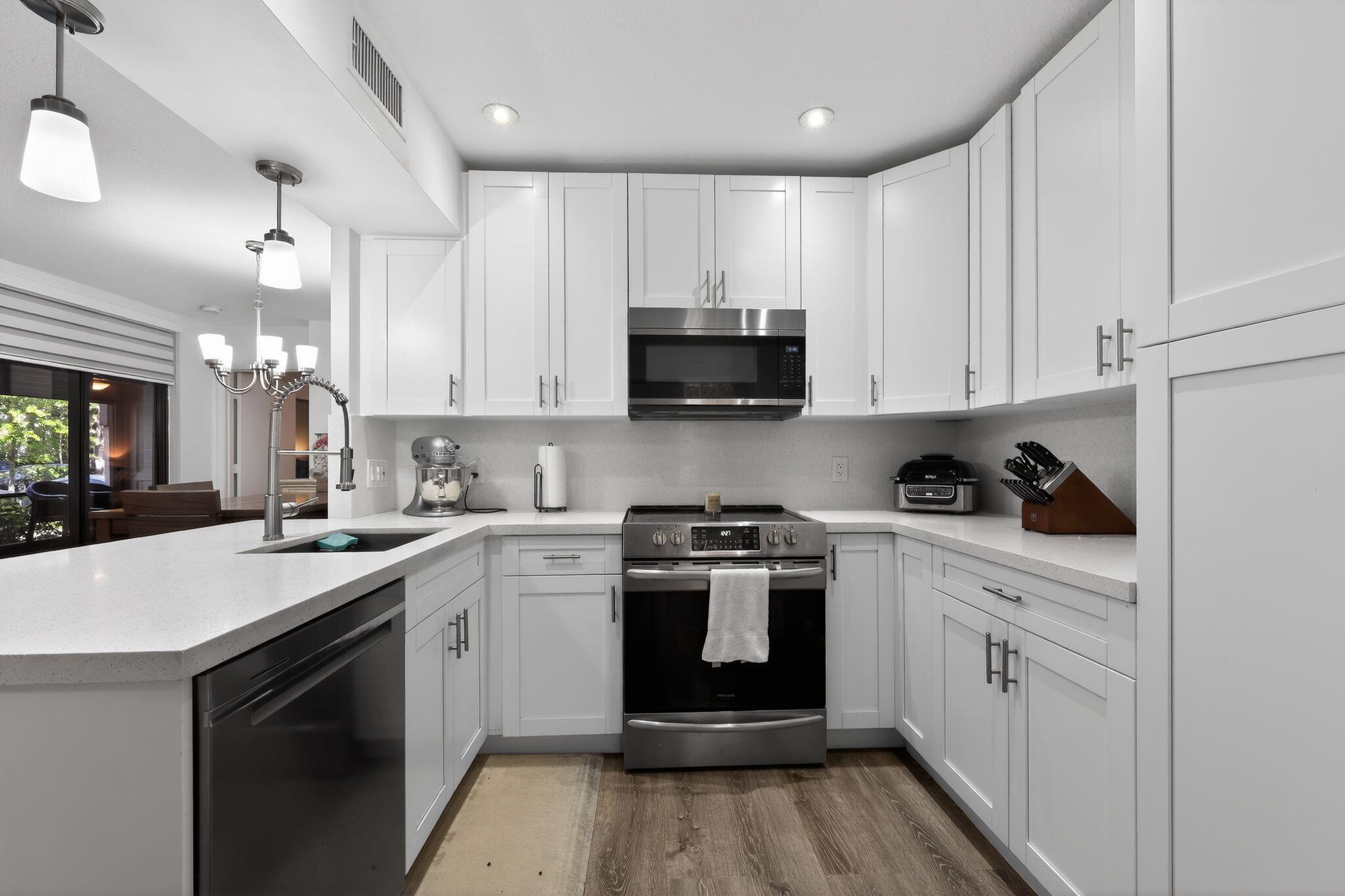 OPTIMA VILLAGE I-E CONDO - Residential