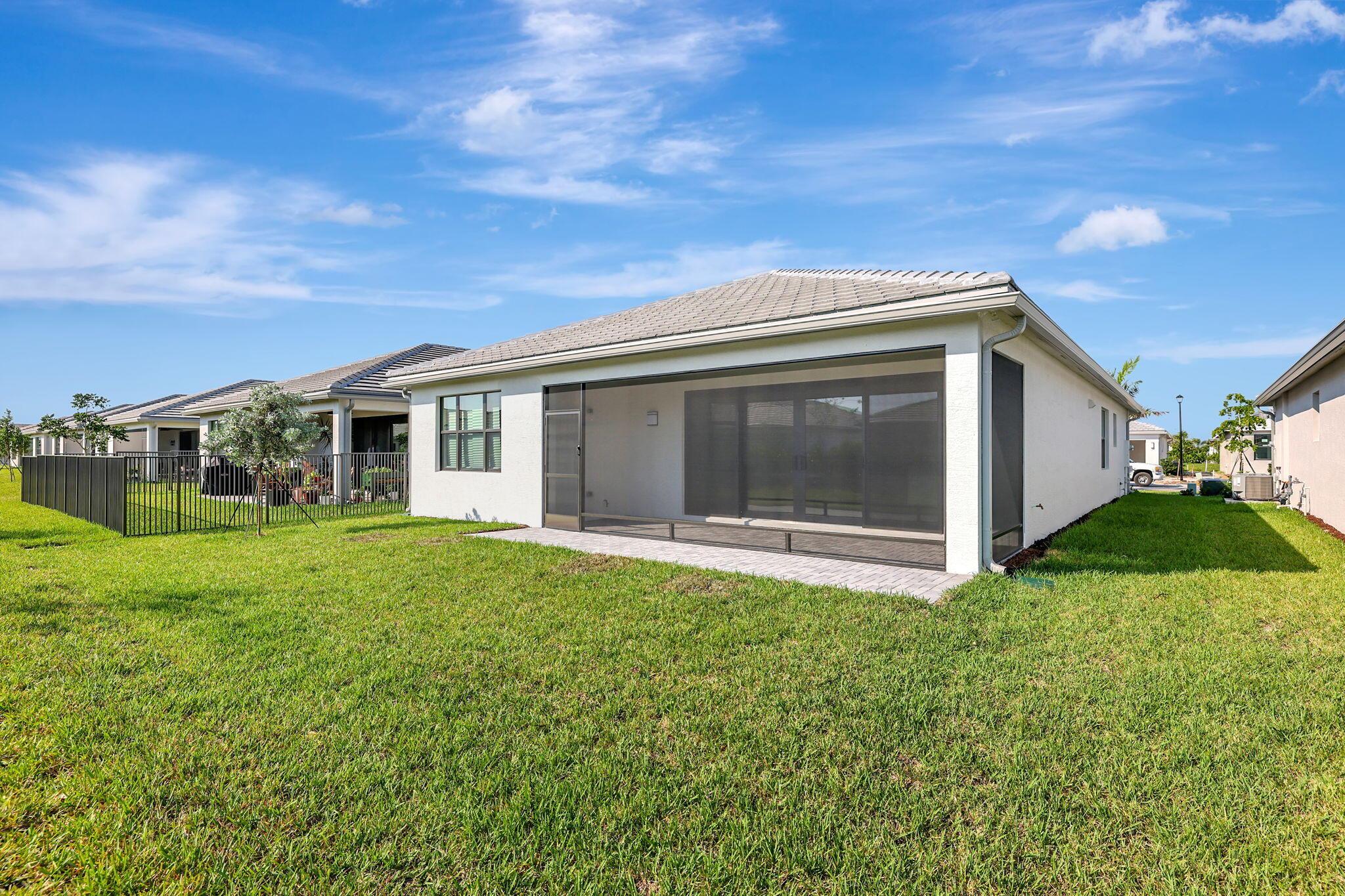 RIVERLAND - Residential Lease