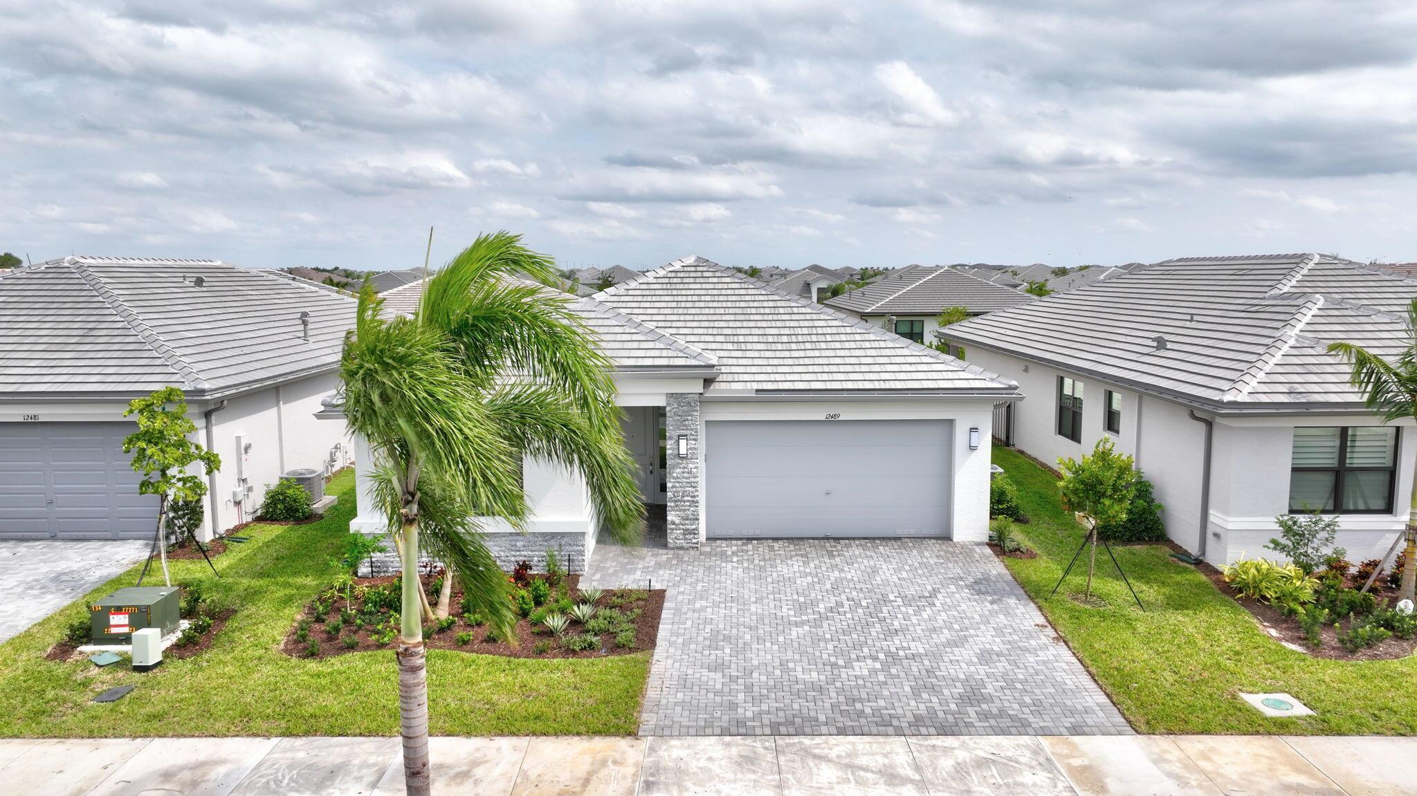 RIVERLAND - Residential Lease