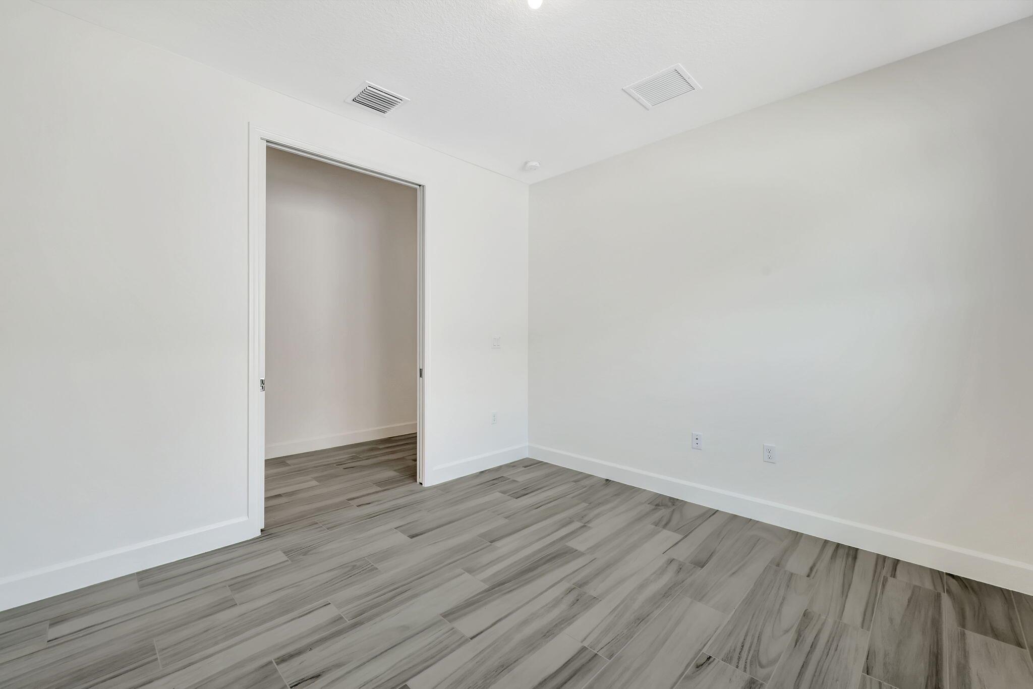 RIVERLAND - Residential Lease