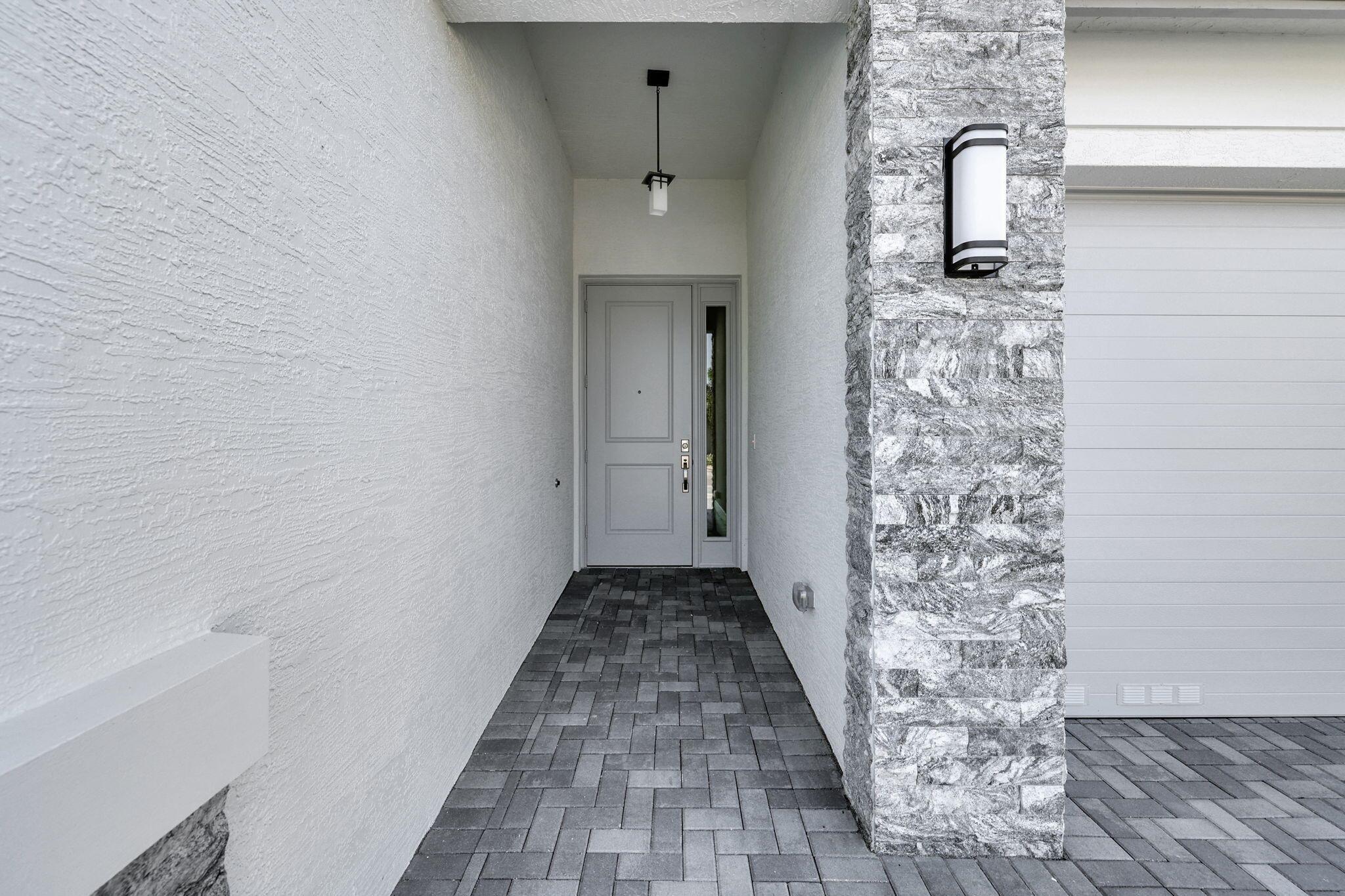 RIVERLAND - Residential Lease