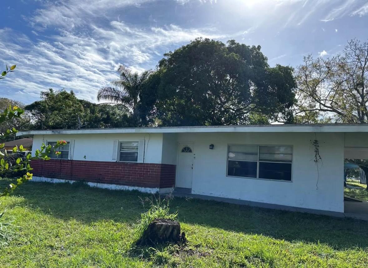 Single family detached, ready to move in. 4 bedrooms, 2 bathrooms. Corner lot. No HOA. Bring your best offer.