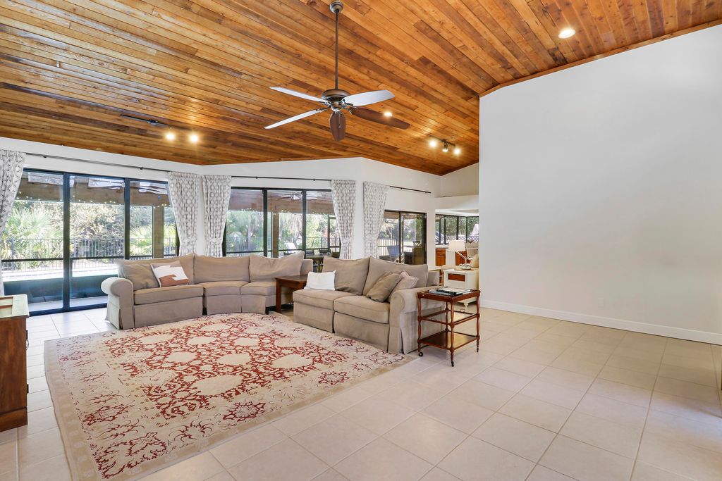 Photo of 899 NE Juniper Place, Jensen Beach, FL 34957 (MLS # R11163059)