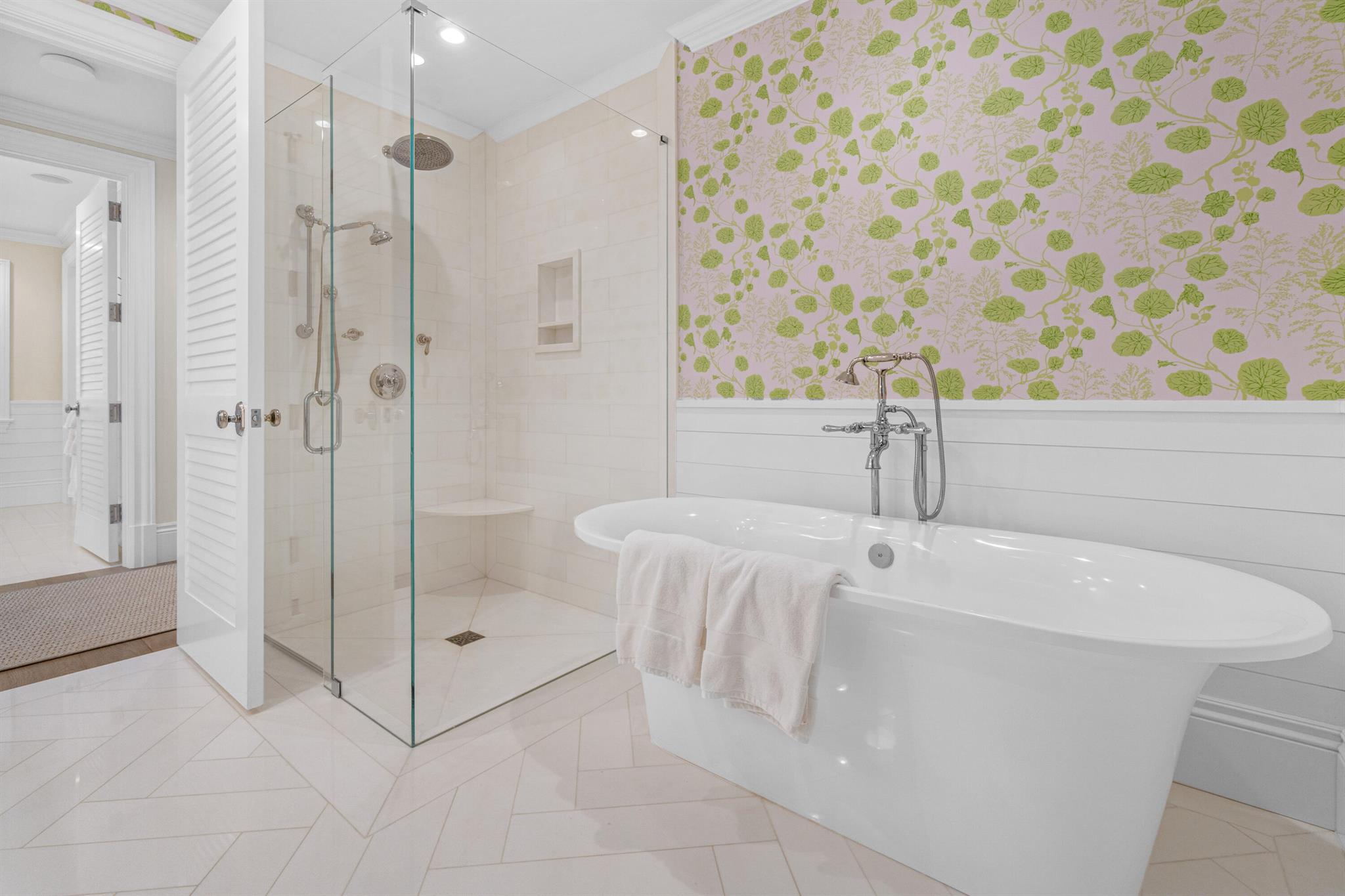 ROYAL PARK - Residential