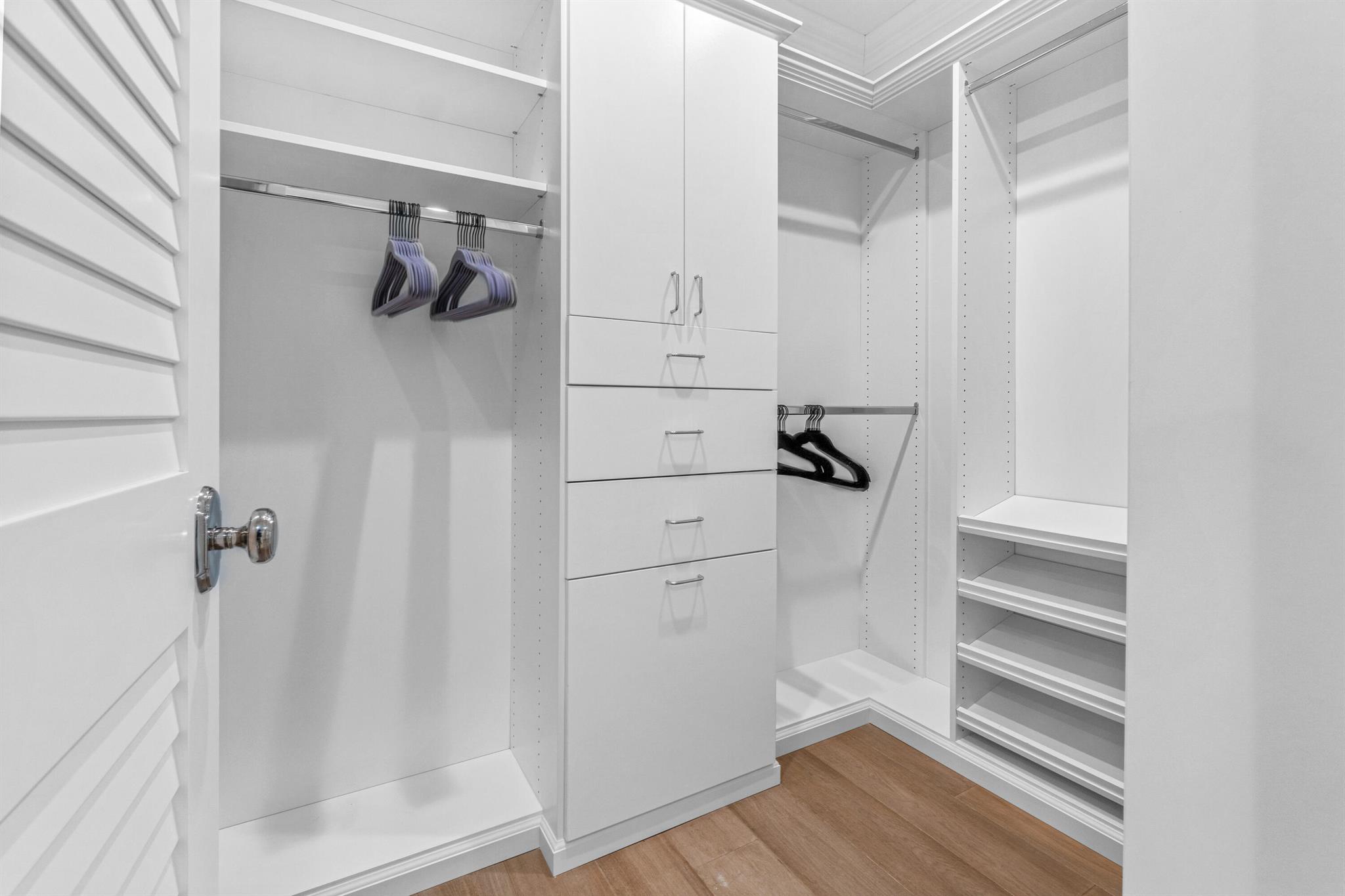 ROYAL PARK - Residential