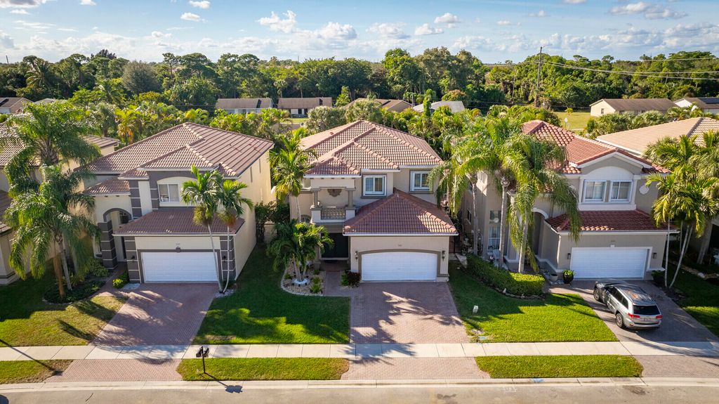 Photo of 7167 Ivy Crossing Lane, Boynton Beach, FL 33436 (MLS # R11160572)