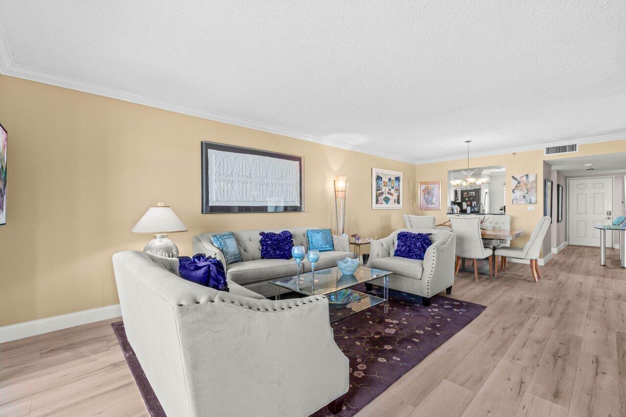 14112 Huntington Pointe Drive 401
