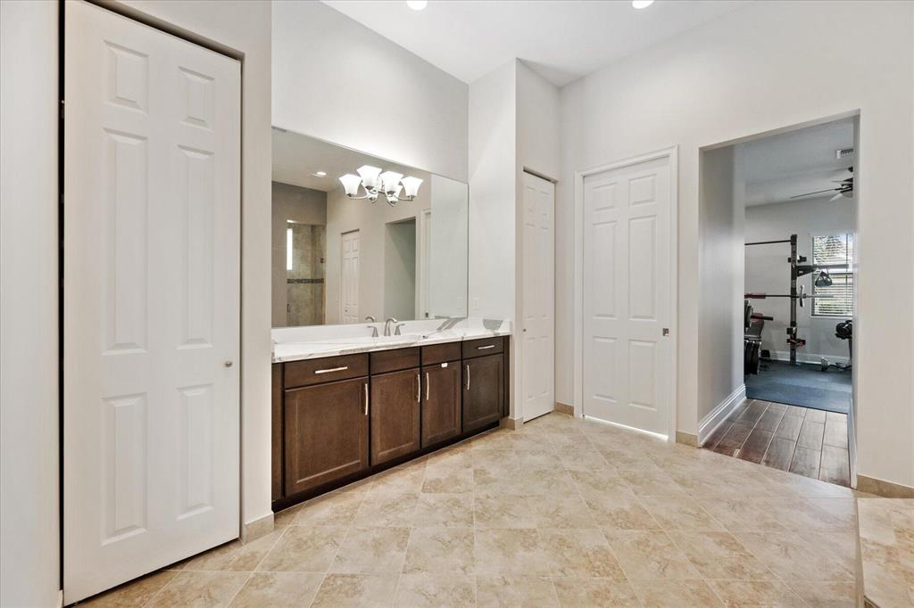 OLYMPIA 2 - Residential