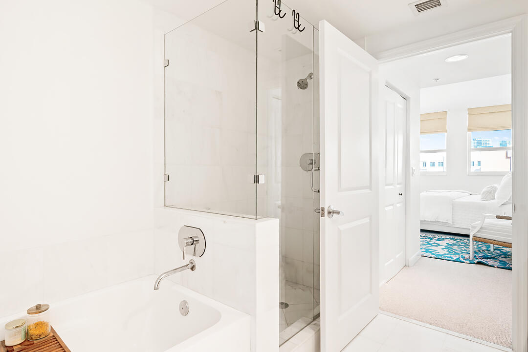 CITY PALMS CONDO - Residential