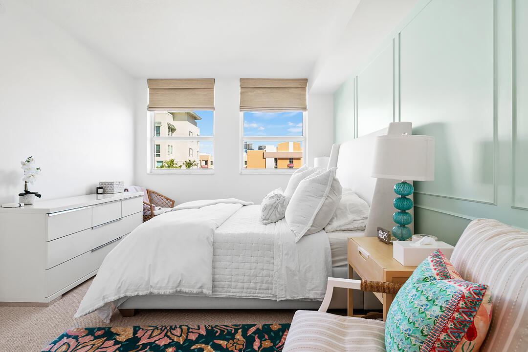 CITY PALMS CONDO - Residential