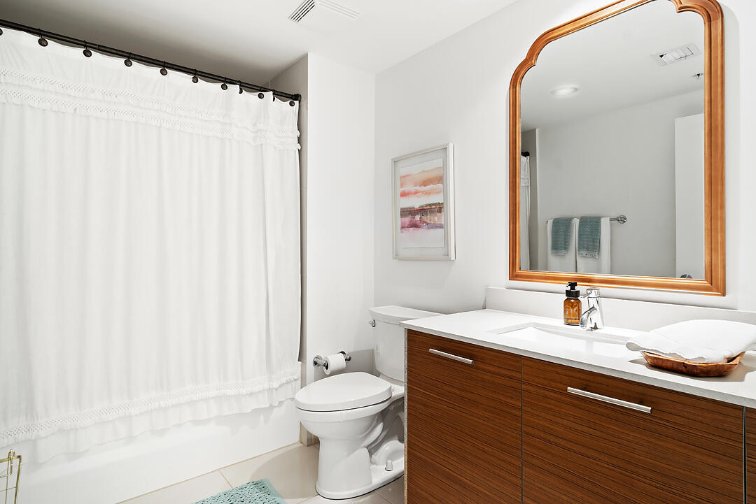 CITY PALMS CONDO - Residential