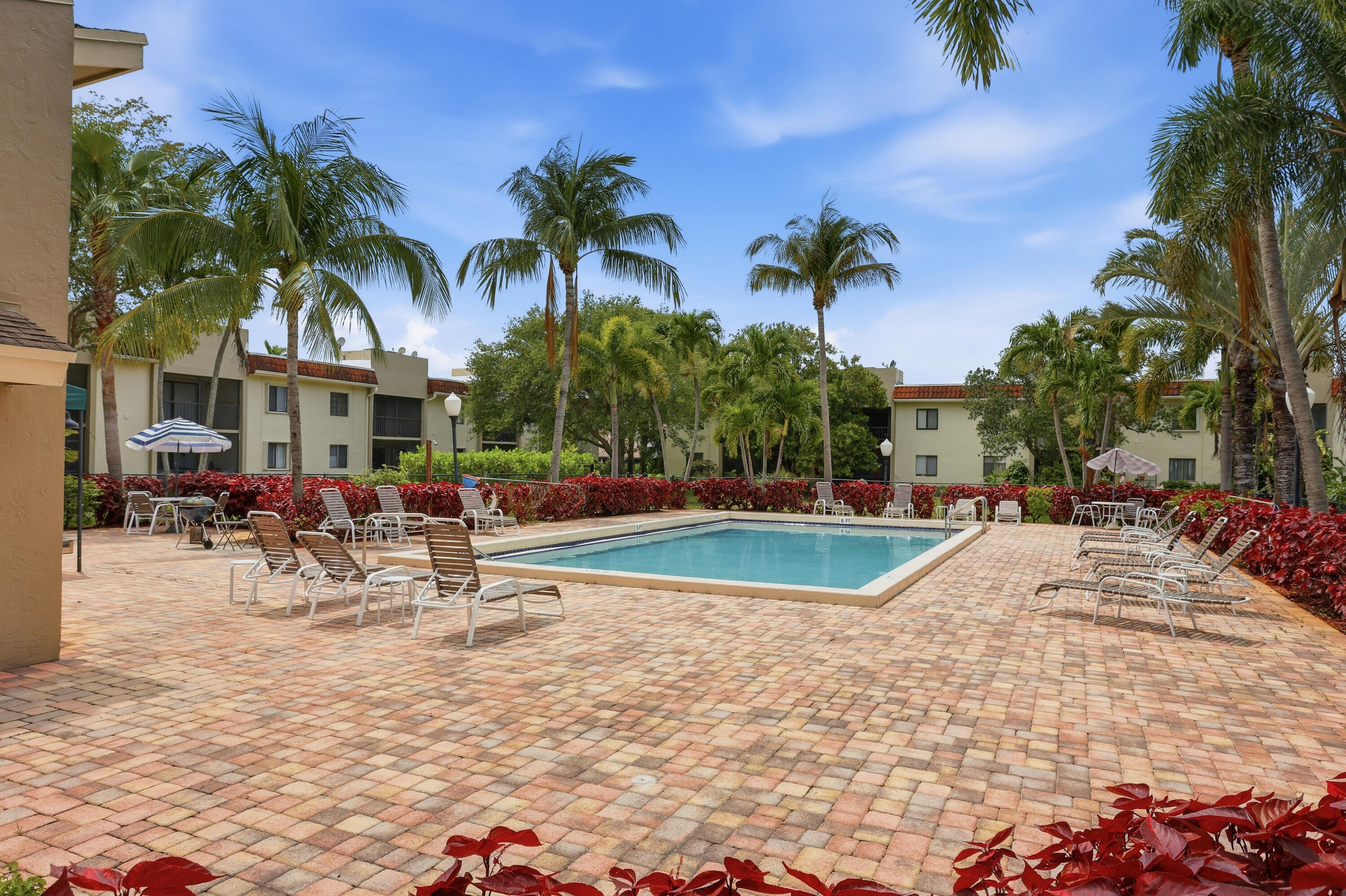 BANYAN PARK - Residential