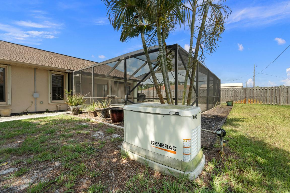 PORT ST LUCIE SECTION 18 - Residential