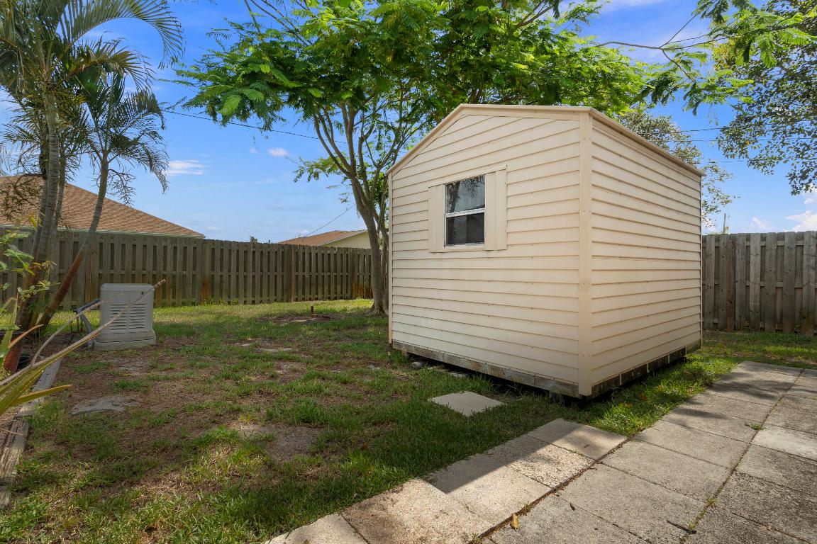 PORT ST LUCIE SECTION 18 - Residential