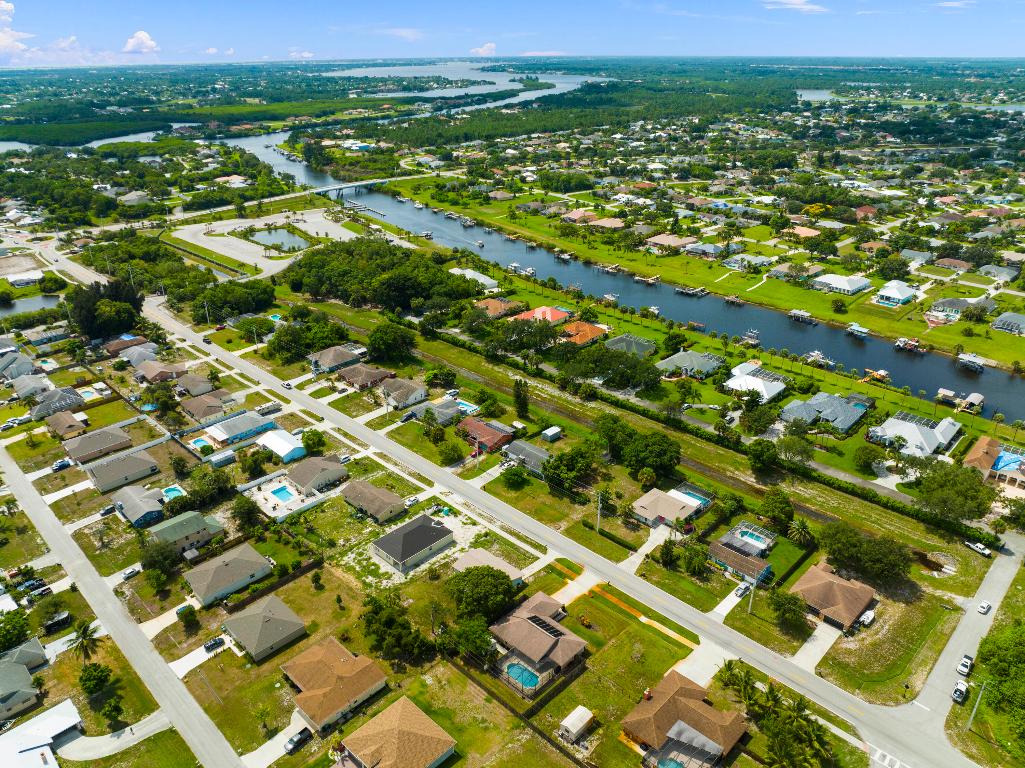 PORT ST LUCIE SECTION 18 - Residential