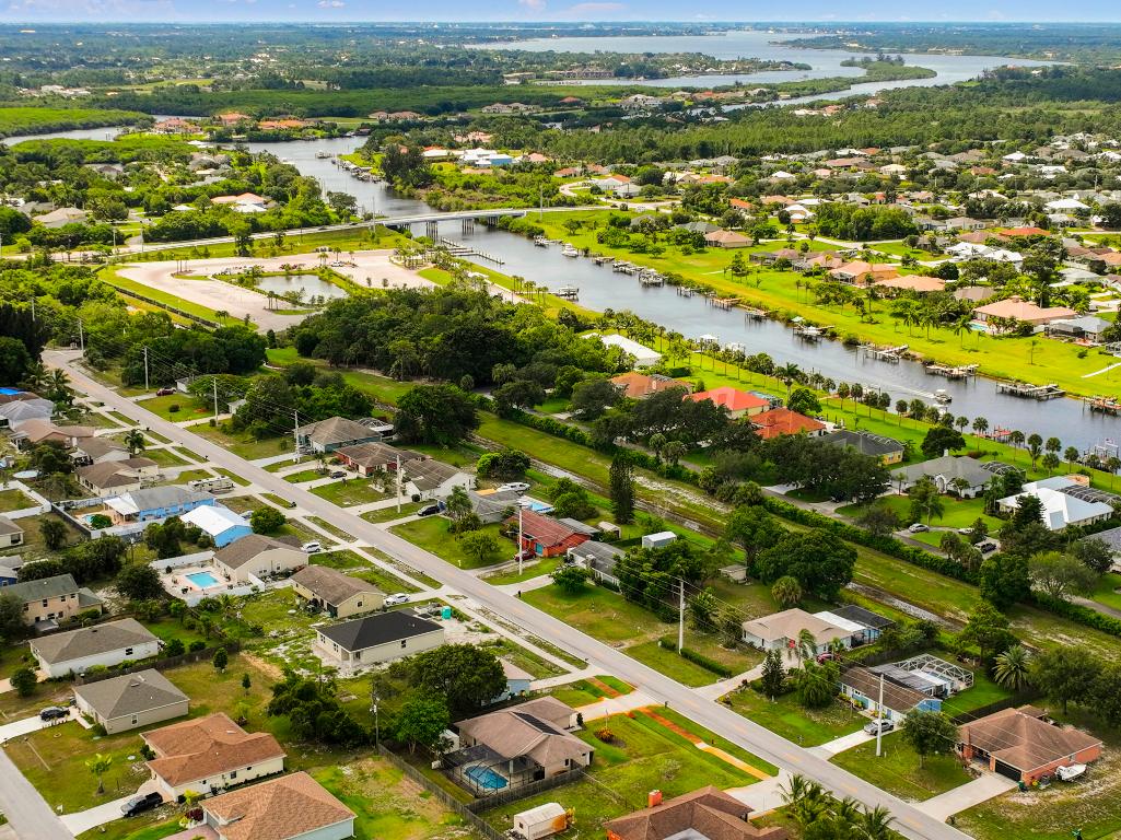 PORT ST LUCIE SECTION 18 - Residential