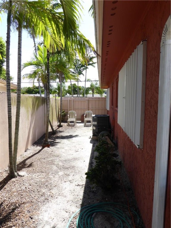 Coral Gardens 30-7 B - Residential