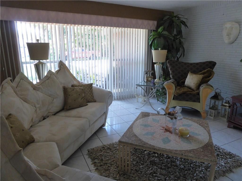 Coral Gardens 30-7 B - Residential