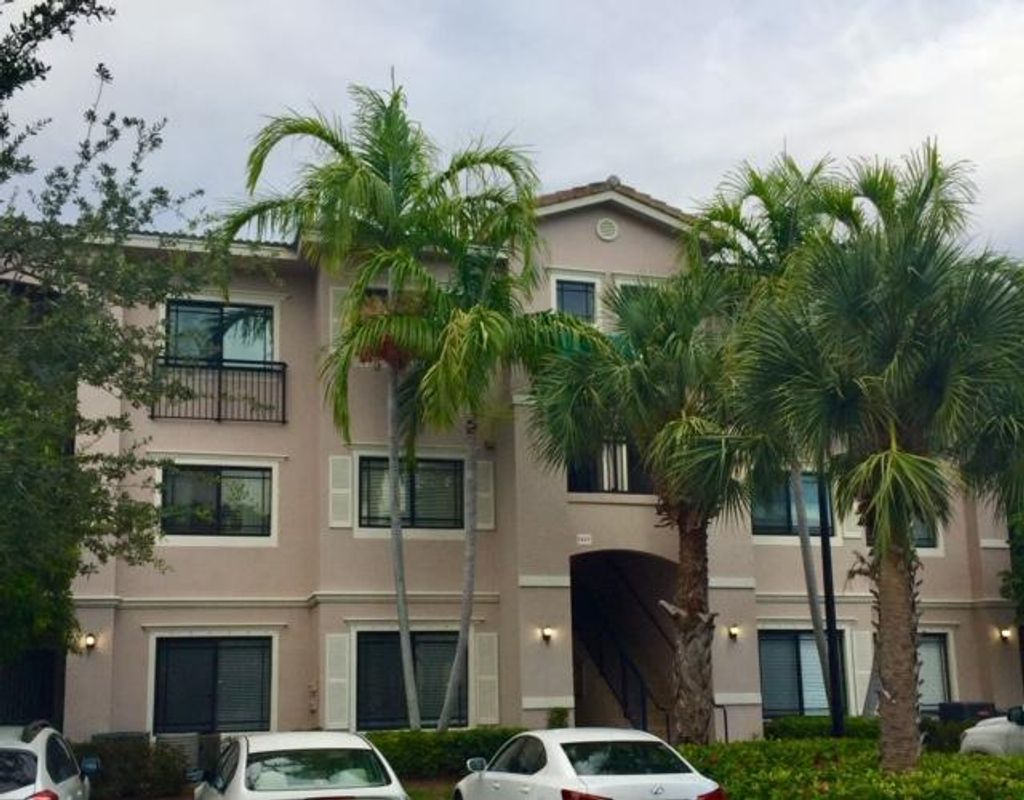 Photo of 2803 Sarento Place Pl #103, Palm Beach Gardens, FL 33410 (MLS # R10707768)