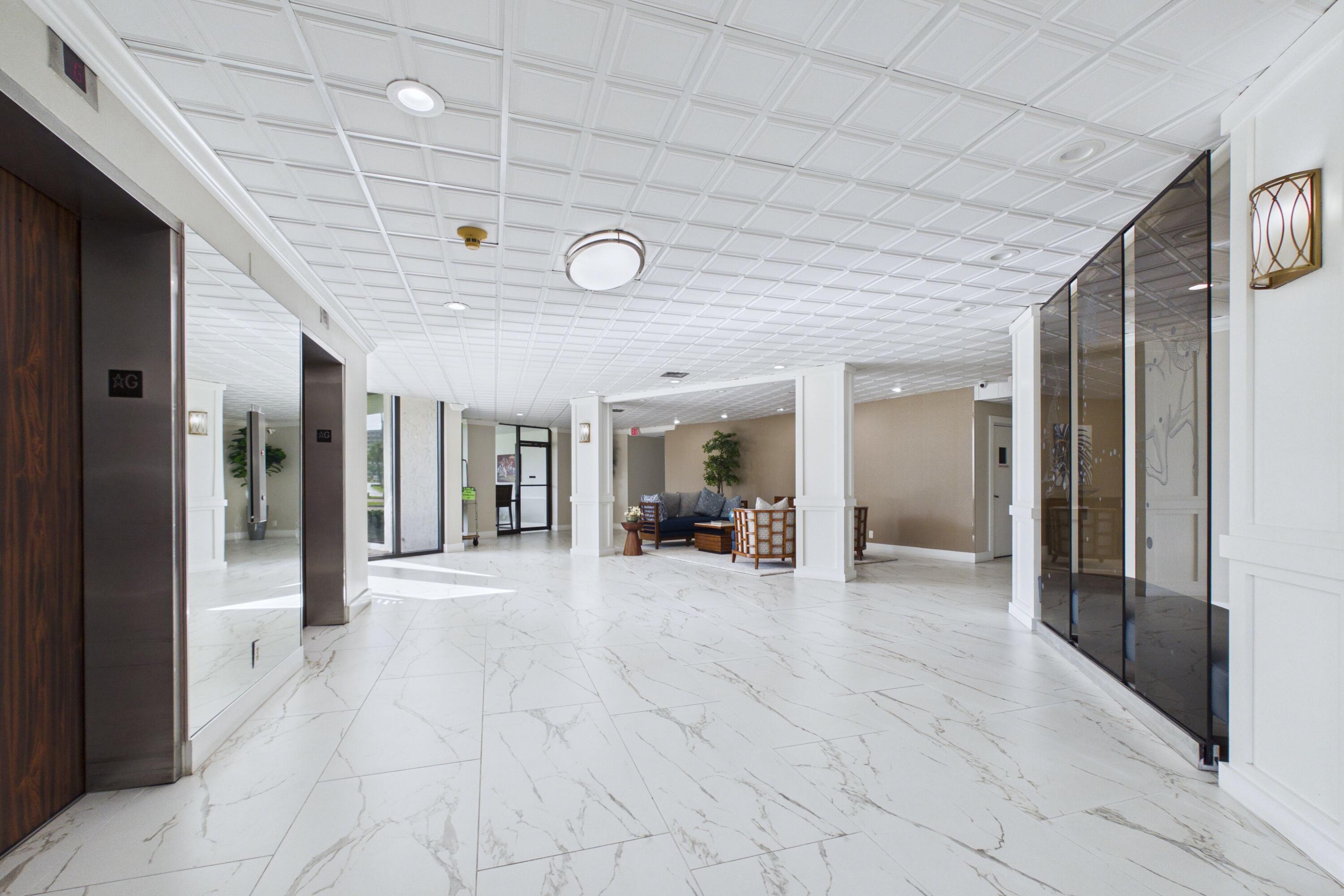 336 GOLFVIEW Road 1017