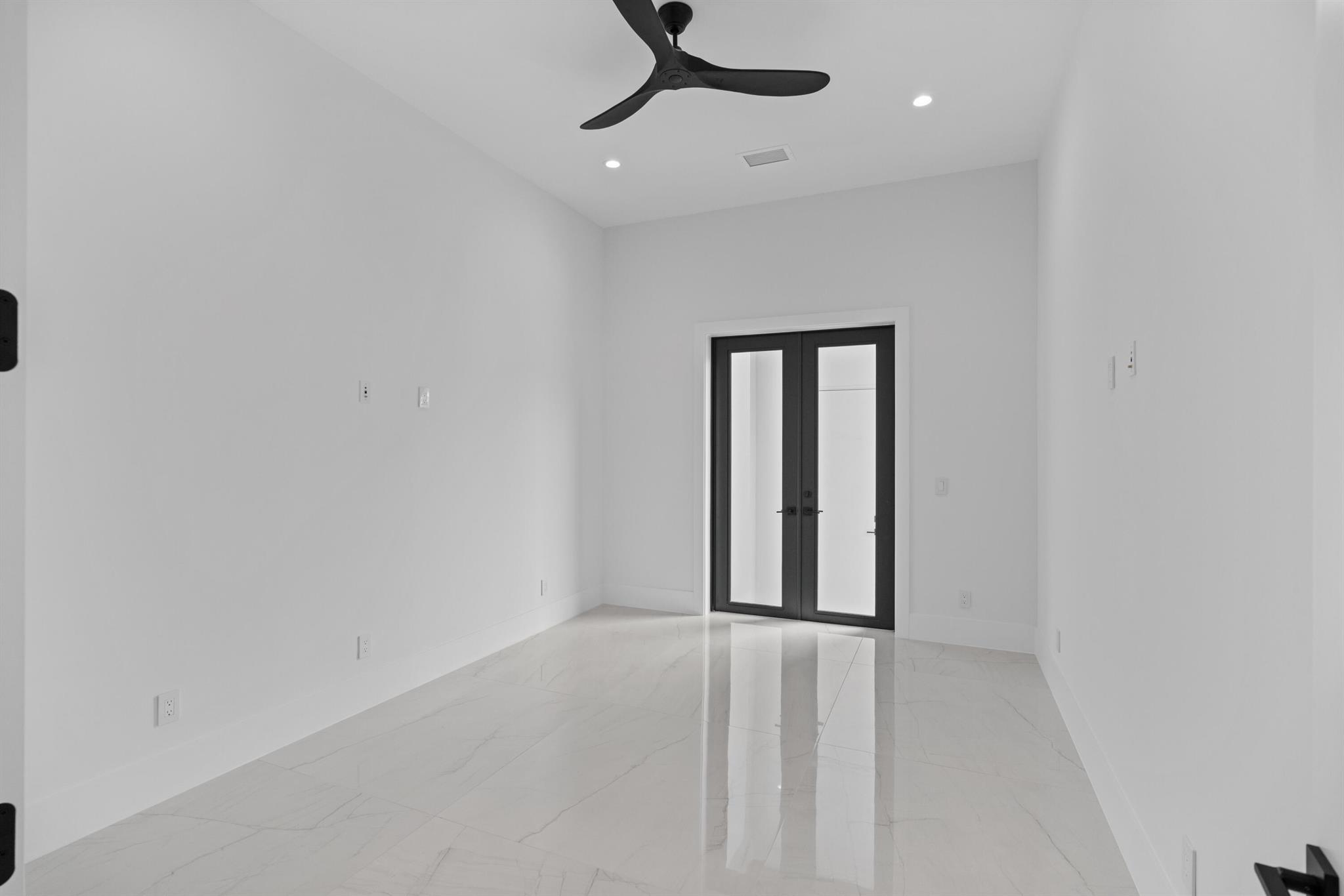 PALM BEACH ISLES 2 - Residential