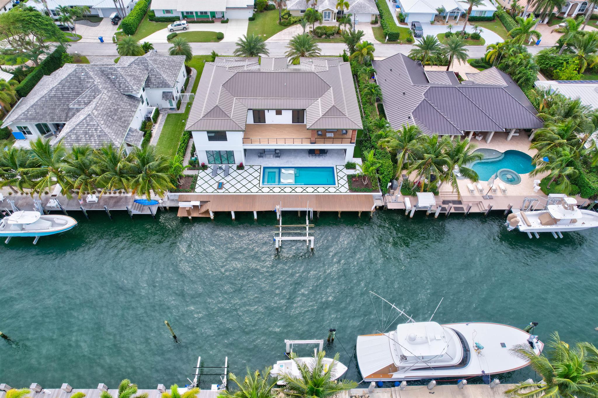 PALM BEACH ISLES 2 - Residential