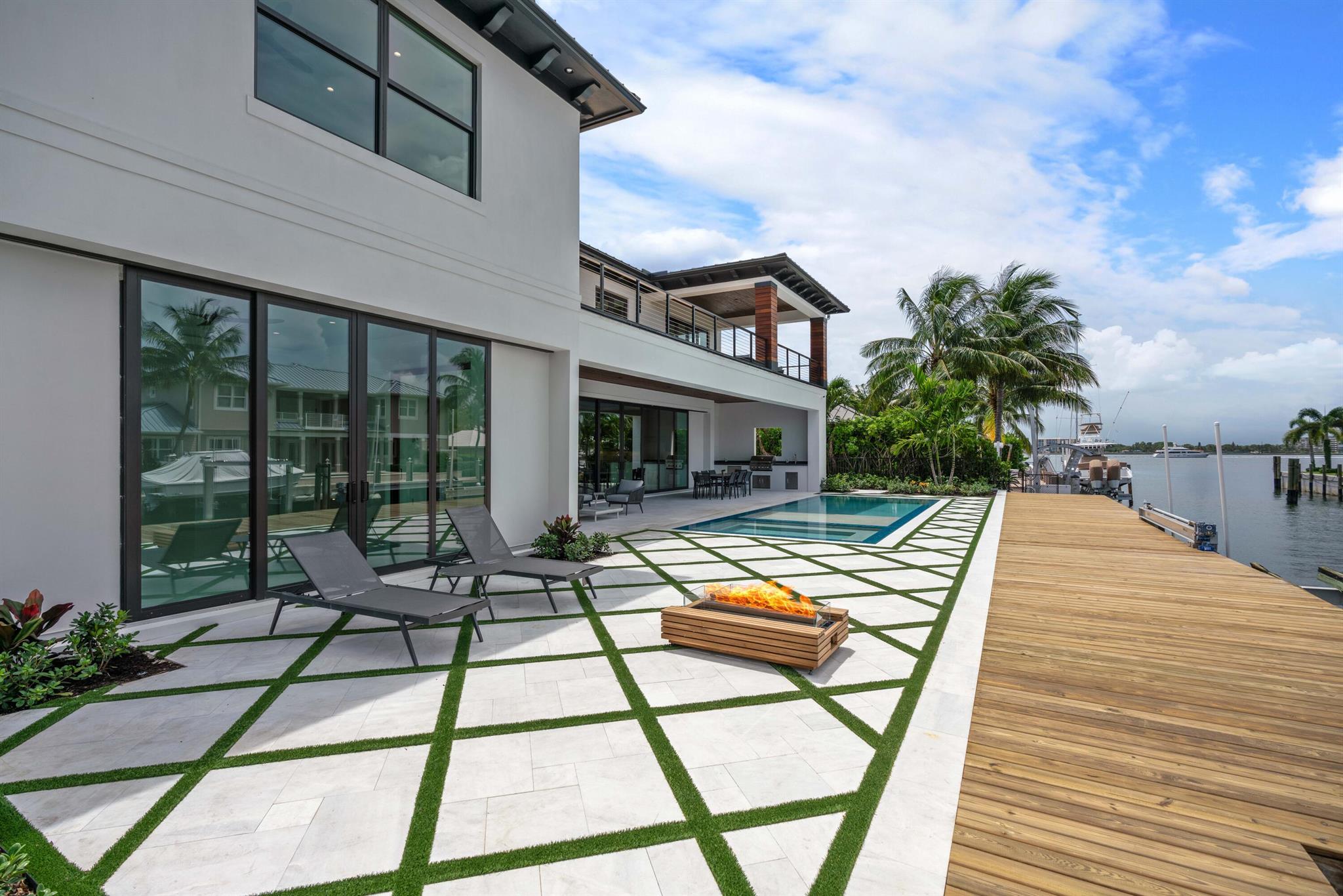 PALM BEACH ISLES 2 - Residential