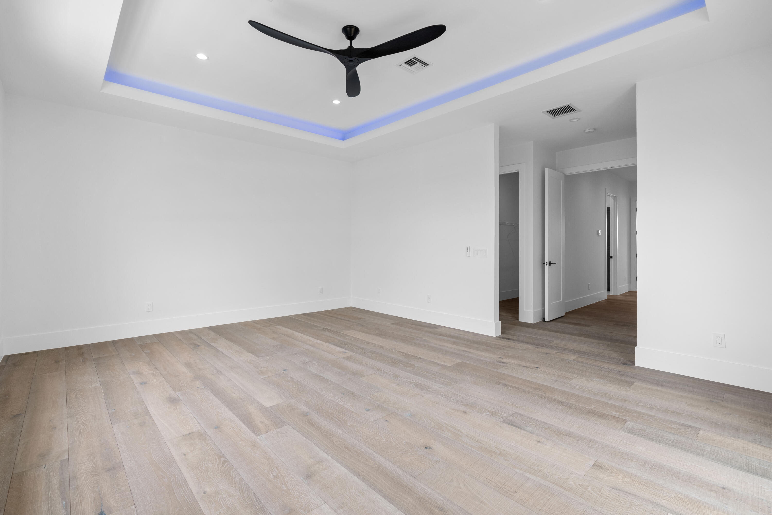 PALM BEACH ISLES 2 - Residential