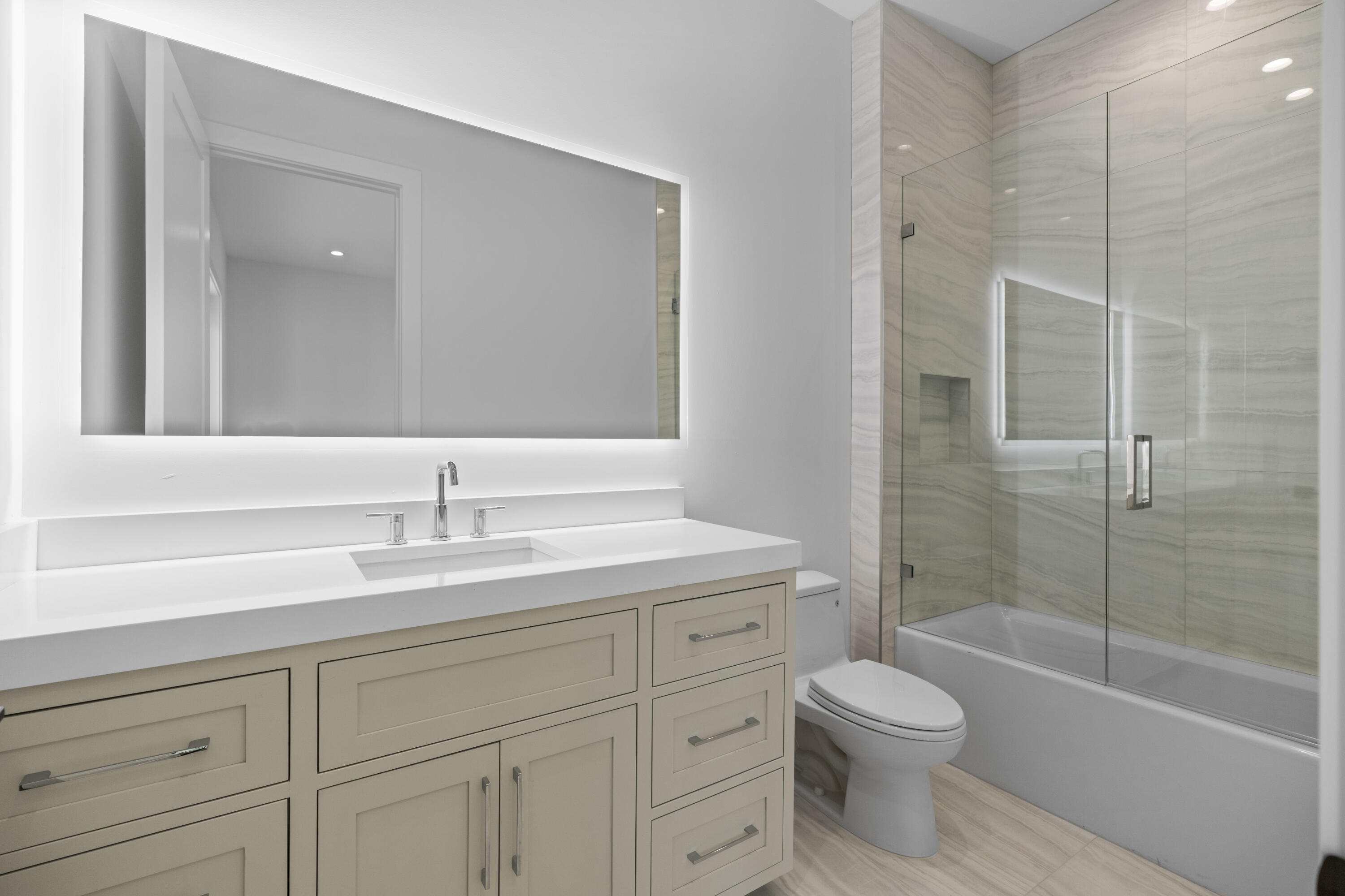 PALM BEACH ISLES 2 - Residential