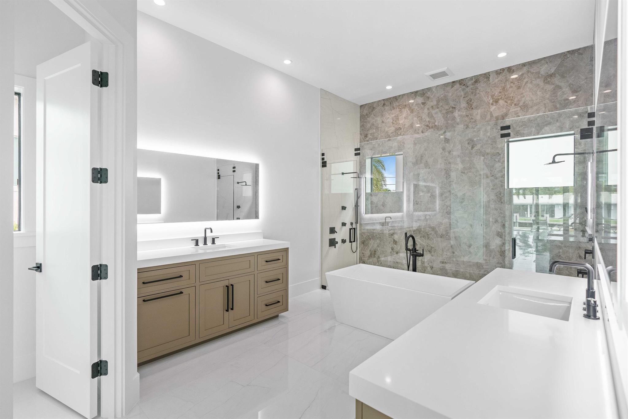 PALM BEACH ISLES 2 - Residential