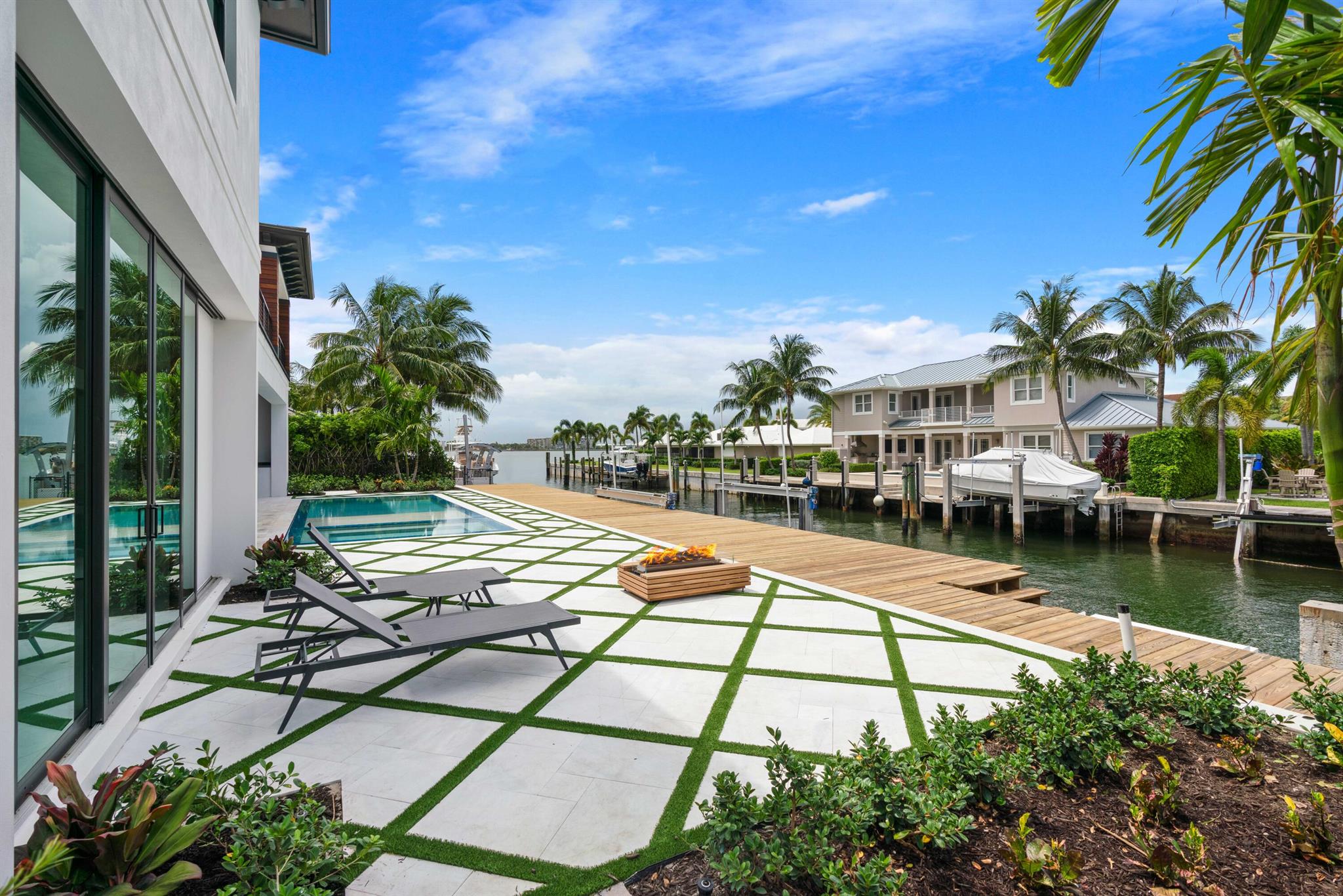 PALM BEACH ISLES 2 - Residential